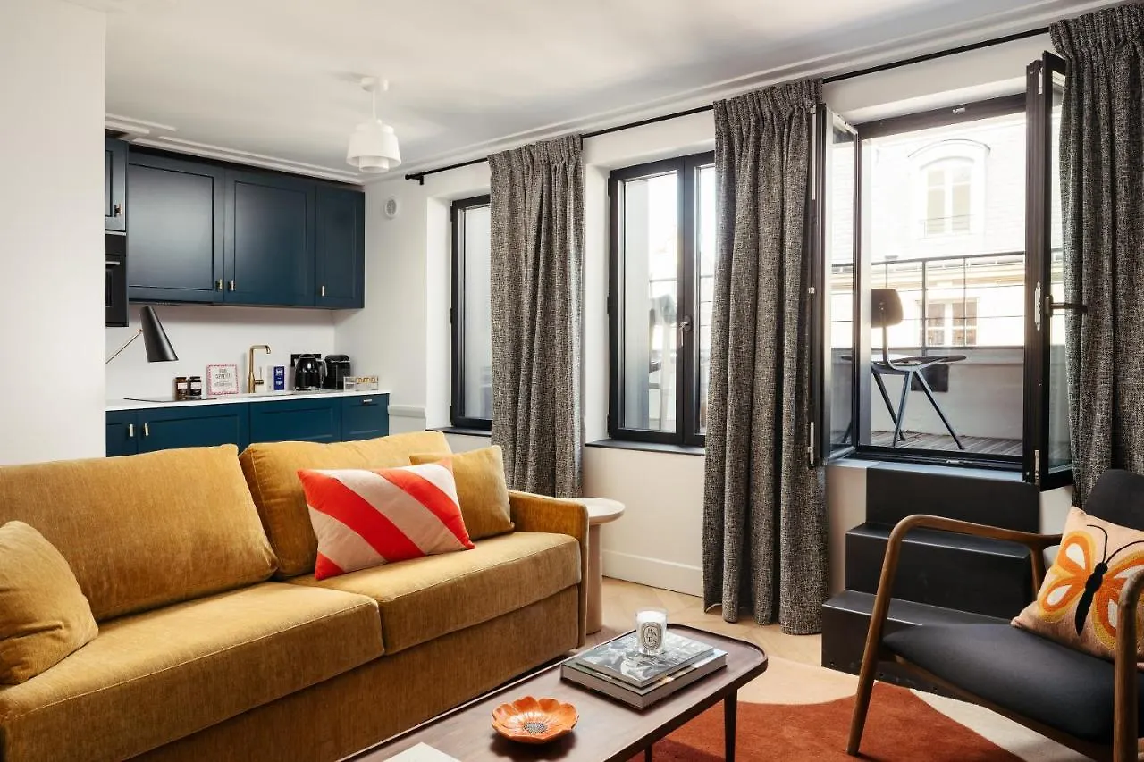 My Maison In Paris Invalides 0*,  צרפת